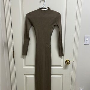 Maxi Mock Neck Long Sleeve Sweater Dress with Slit | Size S Light Brown